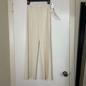 NWT Chicjuly Pleated flowy ivory wide leg palazzo pants size US small